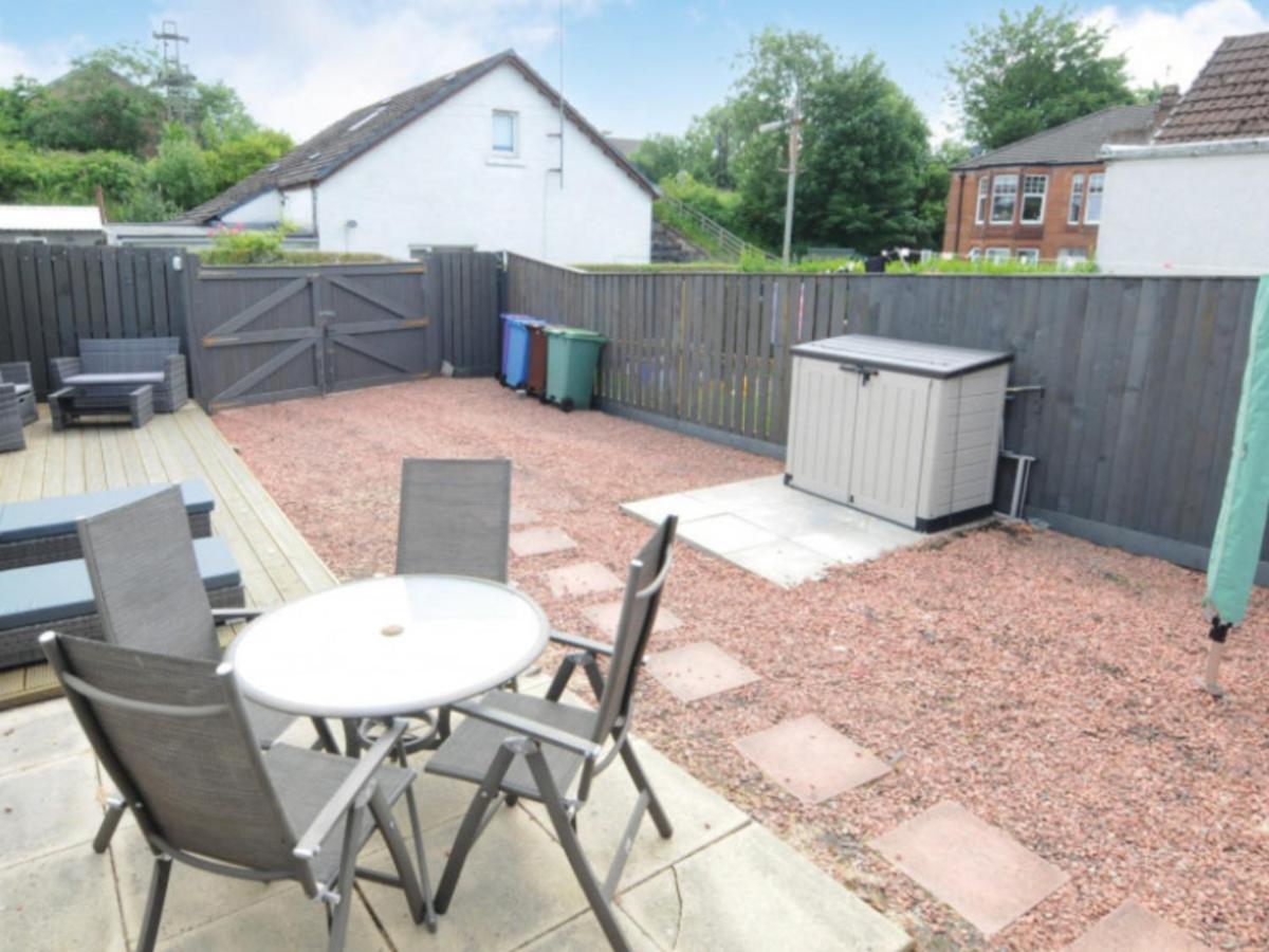 Cheerful One Bedroom Cottage With Parking Space. Glasgow Exterior foto